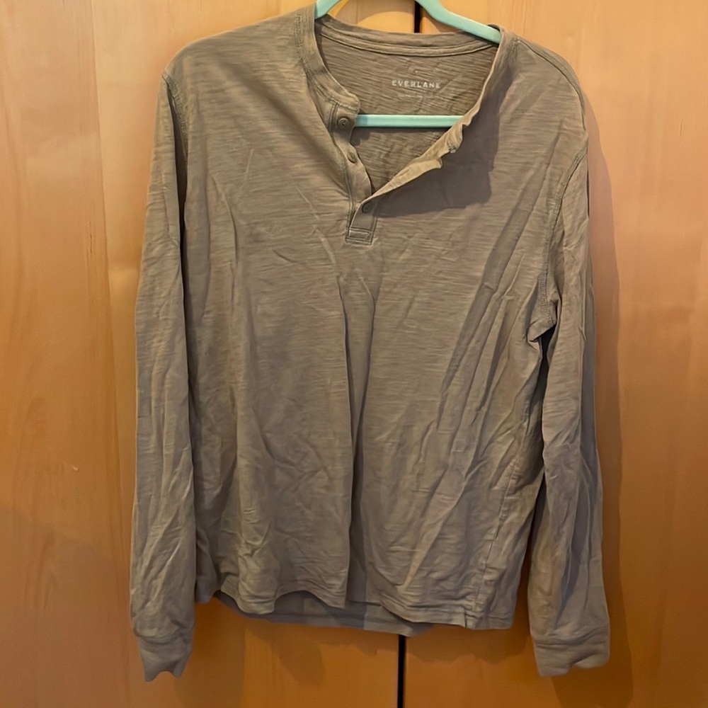 Everlane green long sleeve Henley medium